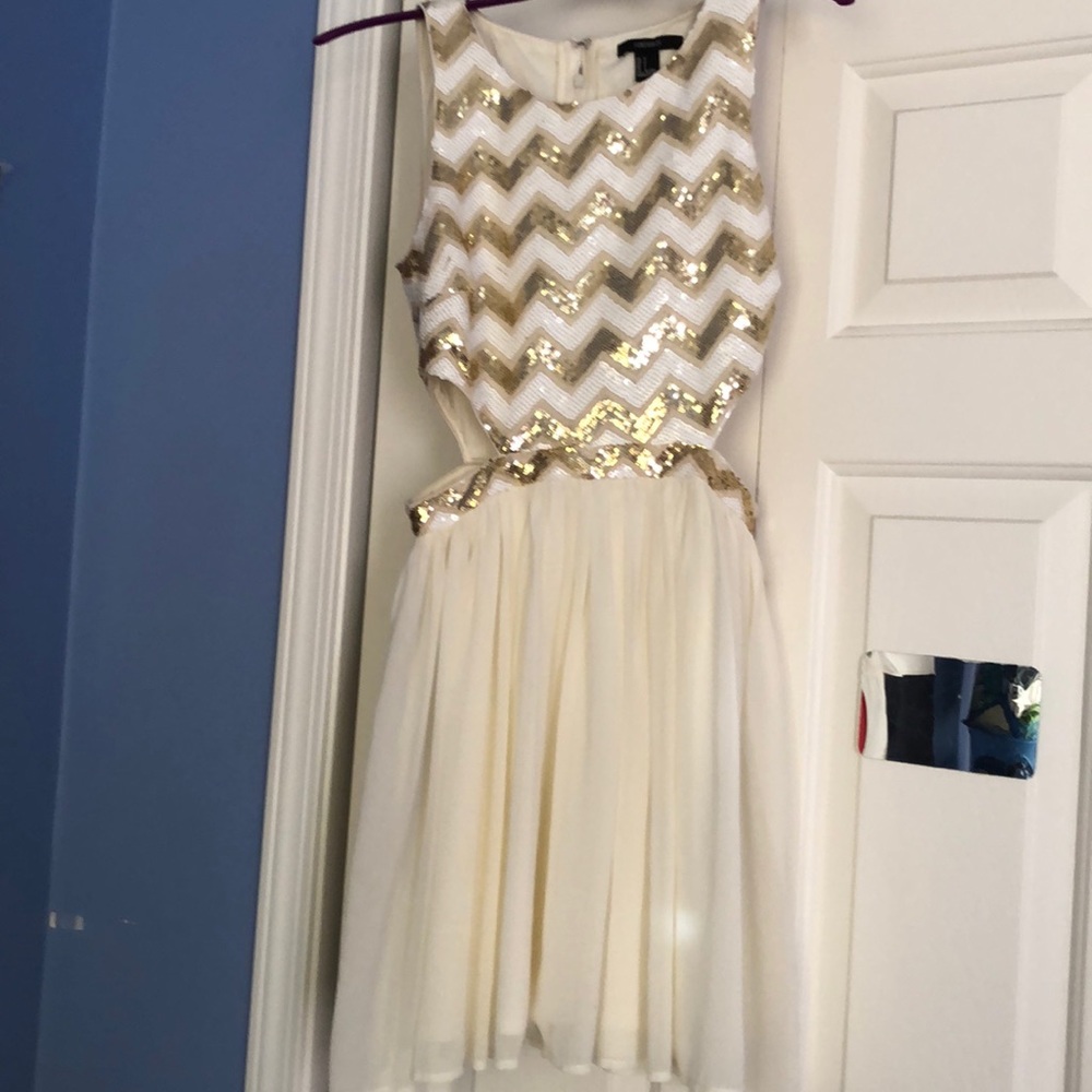 Short formal dress